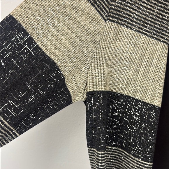 Vintage Frank Lyman Design Black and Gray Cardigan Sweater Size 2 - Picture 4 of 10